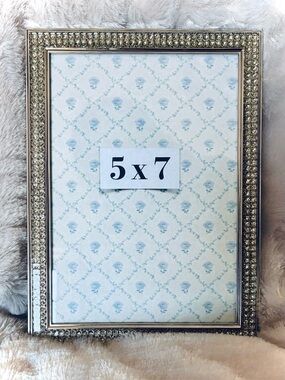 Vintage Wellesley Manor Czech Crystal
Picture Frame, for 5 x 7 Photo, 1990’s